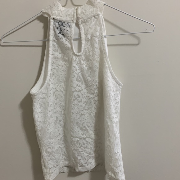 Small white lace top - Picture 2 of 2